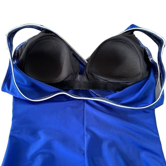 MIRACLESUIT MARINA BLUE WHITE STRIPPED ONE PIECE SWIMSUIT SIZE 12 - Picture 7 of 13